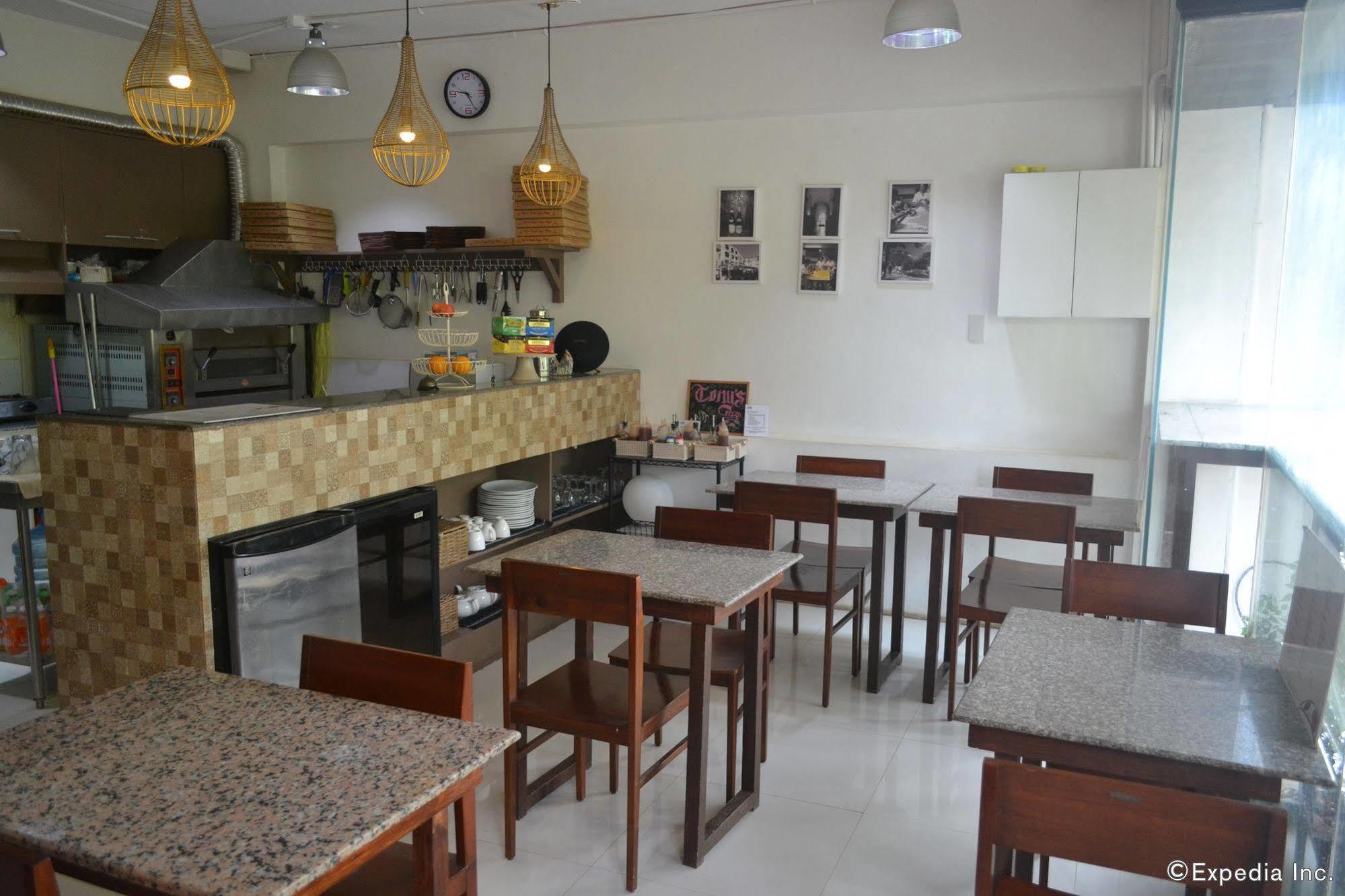 SDR Mactan Apartments Cebú Exterior foto