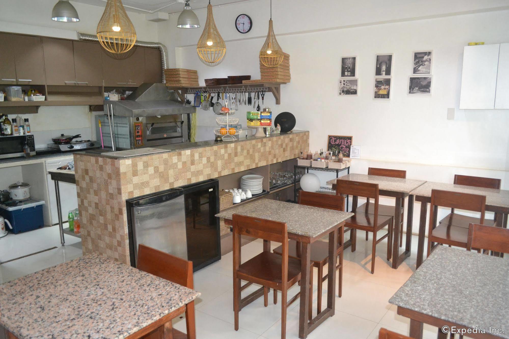 SDR Mactan Apartments Cebú Exterior foto