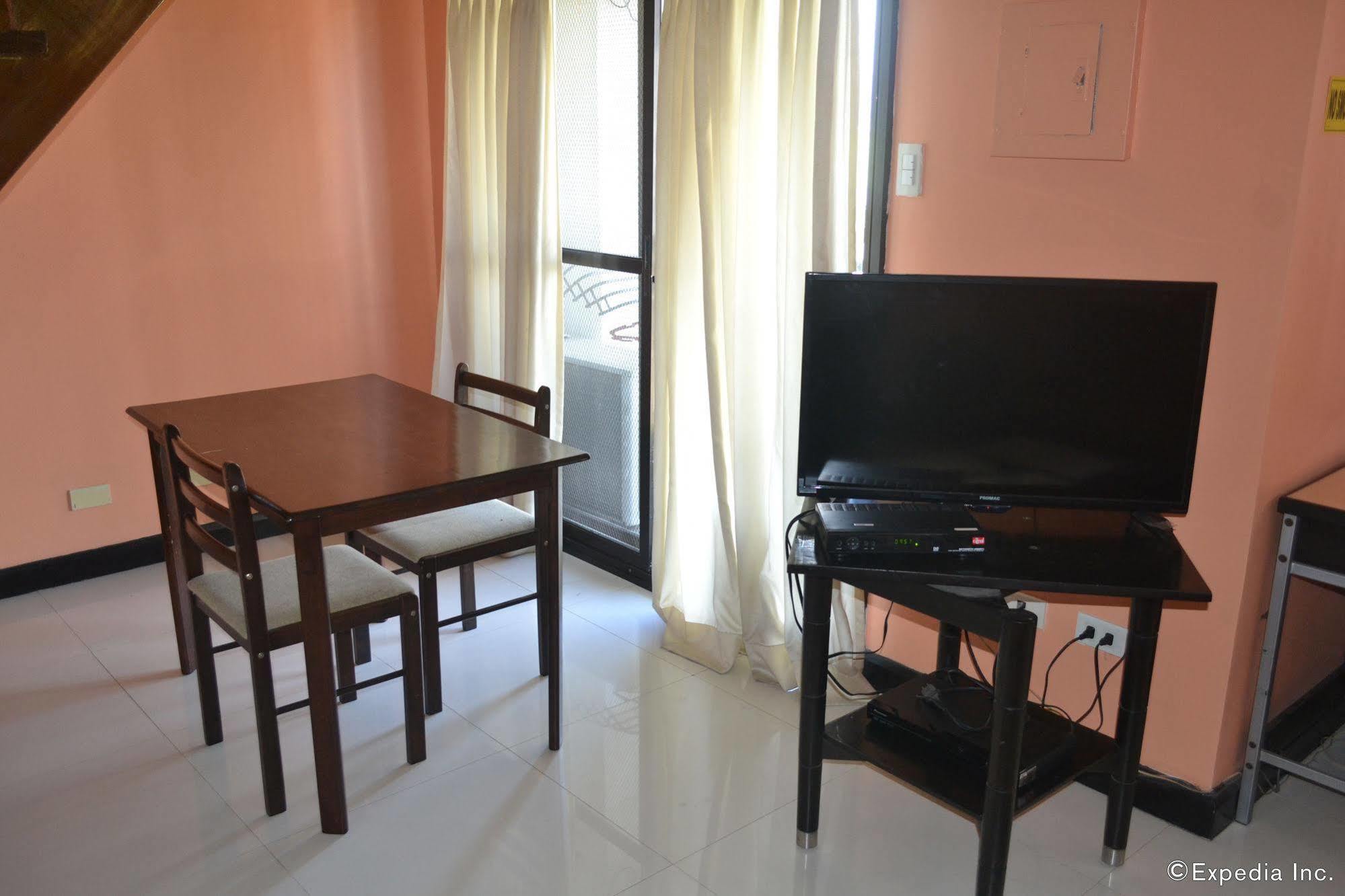 SDR Mactan Apartments Cebú Exterior foto