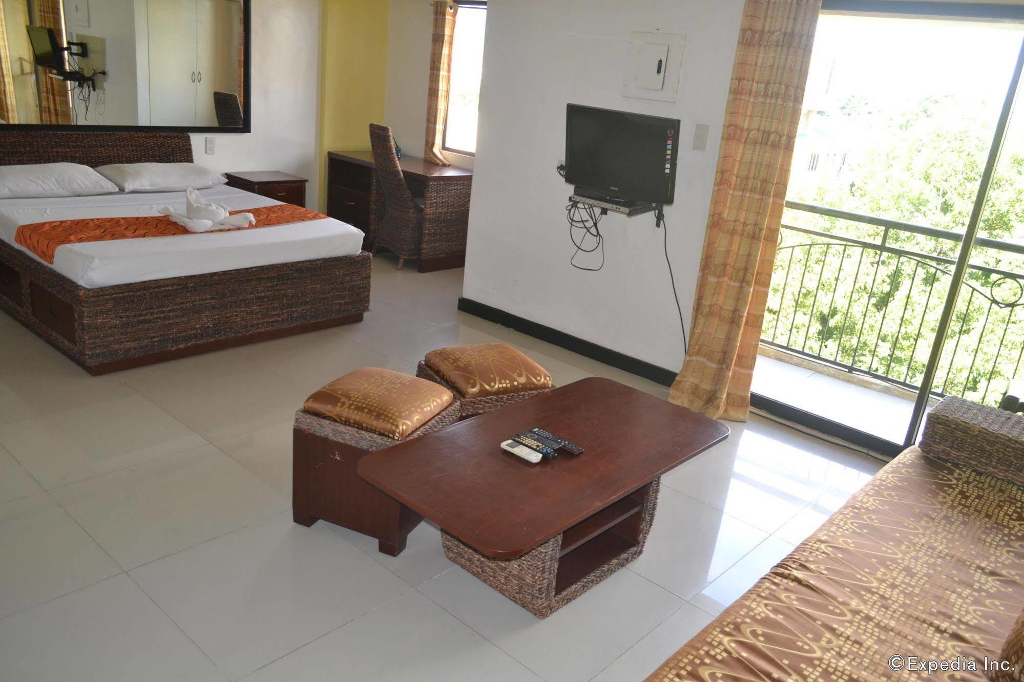 SDR Mactan Apartments Cebú Exterior foto