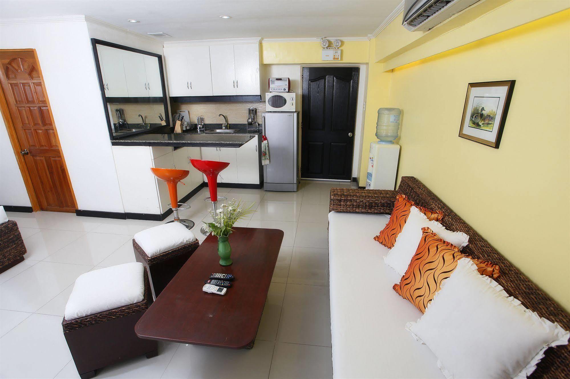 SDR Mactan Apartments Cebú Exterior foto